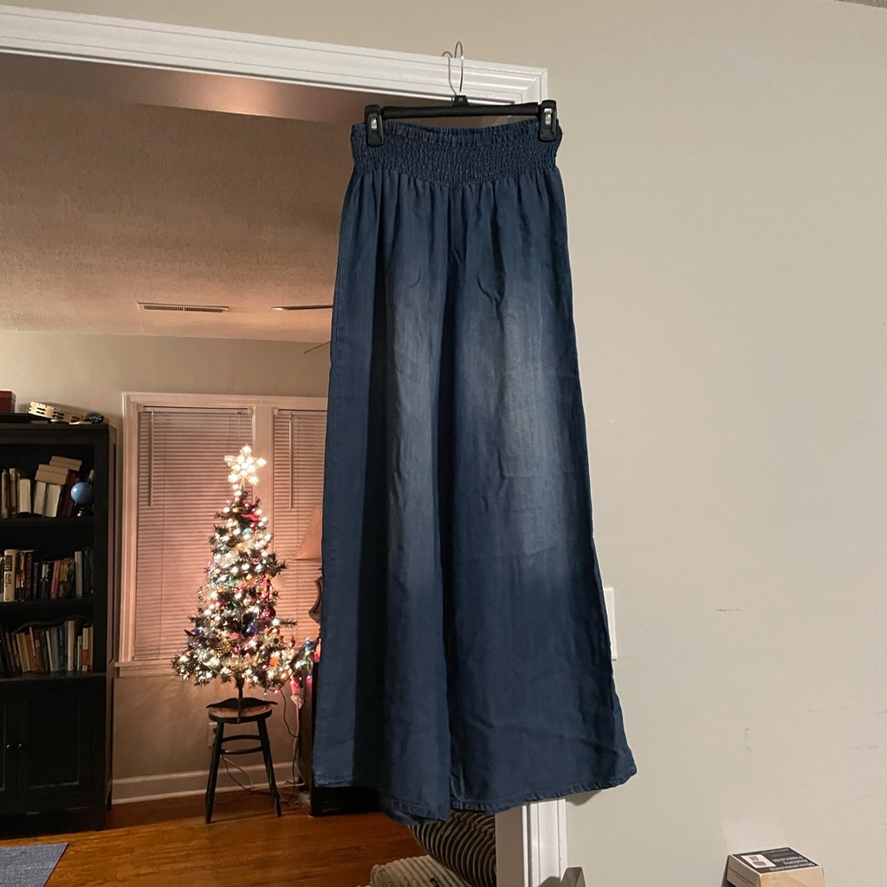 Wide leg jeans